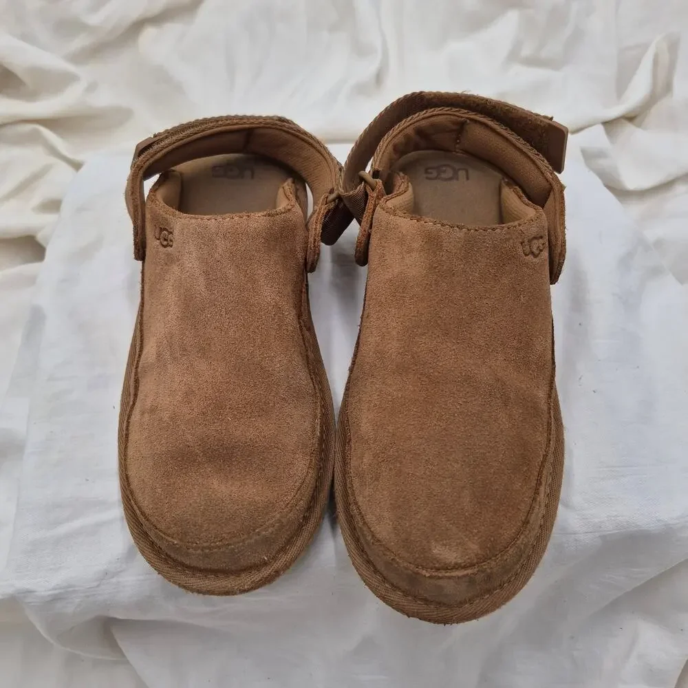 UGG Goldenstar Cozy Clog Cream chestnut Girl's size 3
